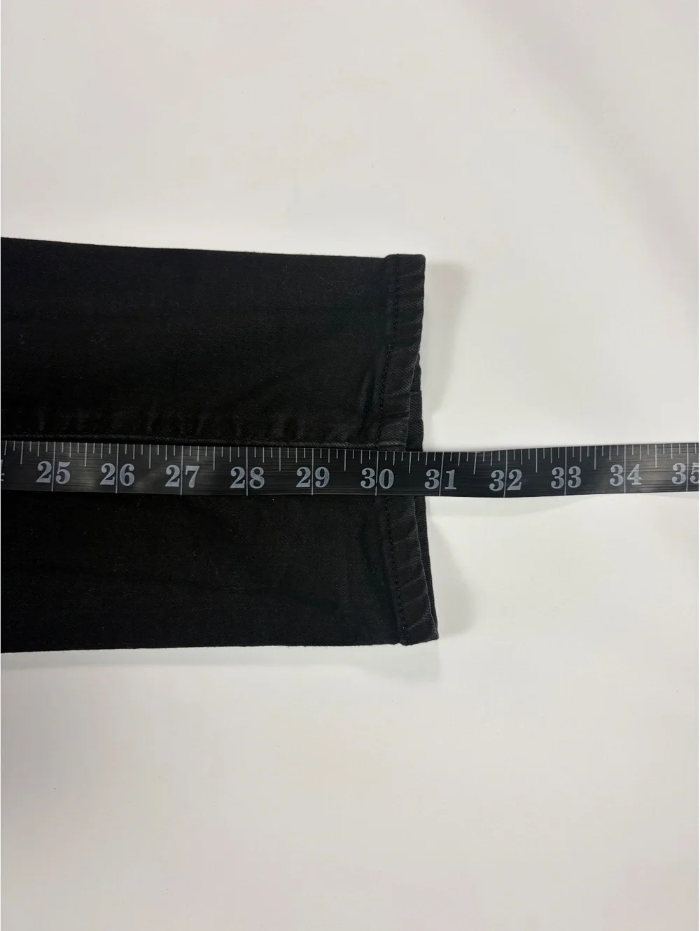Levi's 312 Shaping Slim Jeans Women's W30 L32 Black Stretch Mid Rise WaterLess